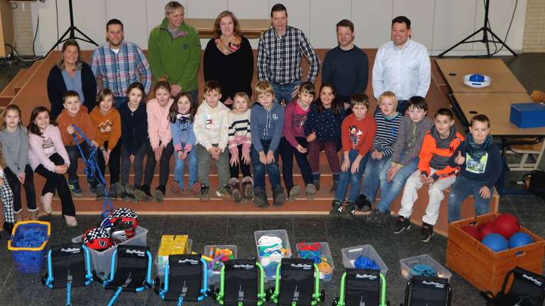 Förderverein der Grundschule Etelsen kauft ein – und bekommt 2 000 Euro